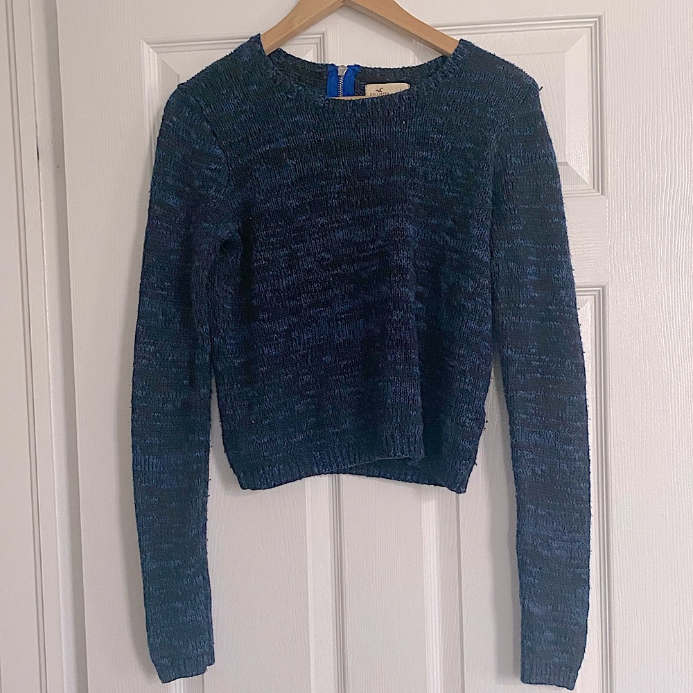 Hollister Knit Sweater (SIZE M/L)